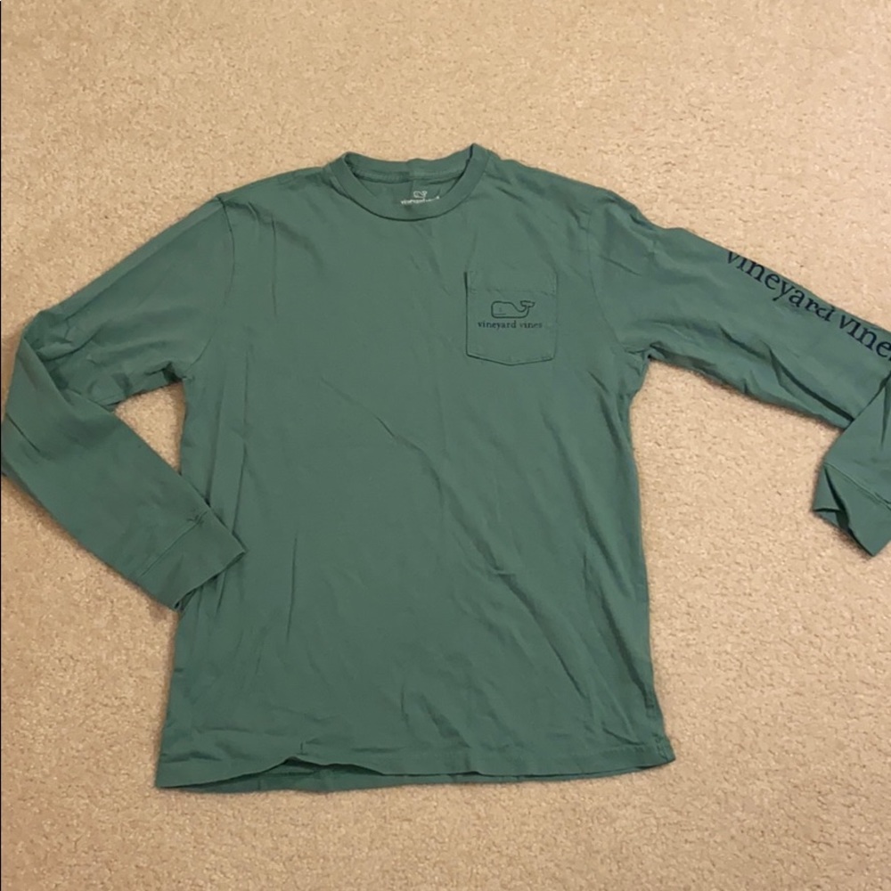 EUC vineyard Vines long sleeve T-shirt
